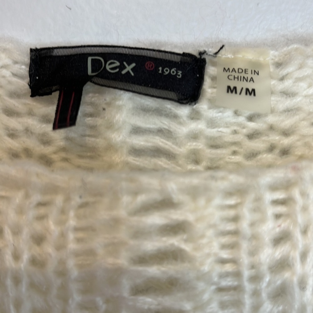 DEX open weave , crochet style pull over sweater in cream size medium - Picture 9 of 11